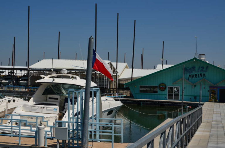 Pier 121 Marina Lake Lewisville